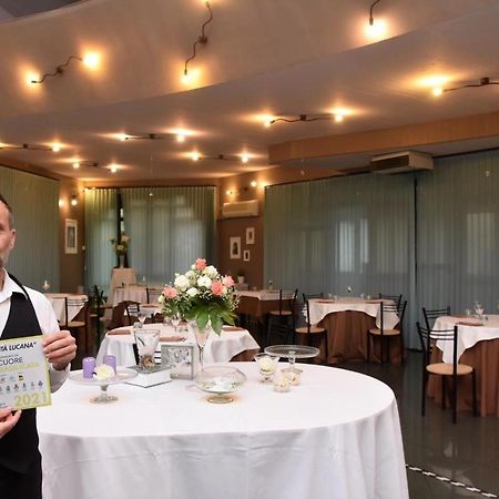 Hotel Il Volturino Calvello Екстер'єр фото