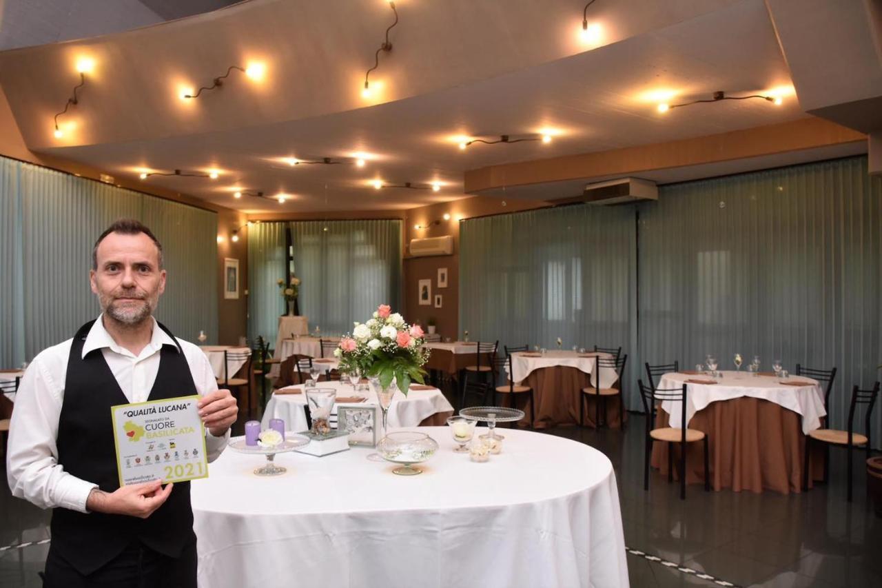 Hotel Il Volturino Calvello Екстер'єр фото
