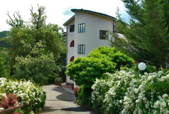 Hotel Il Volturino Calvello Екстер'єр фото