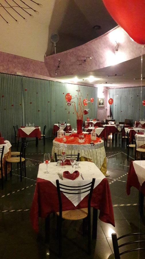 Hotel Il Volturino Calvello Екстер'єр фото