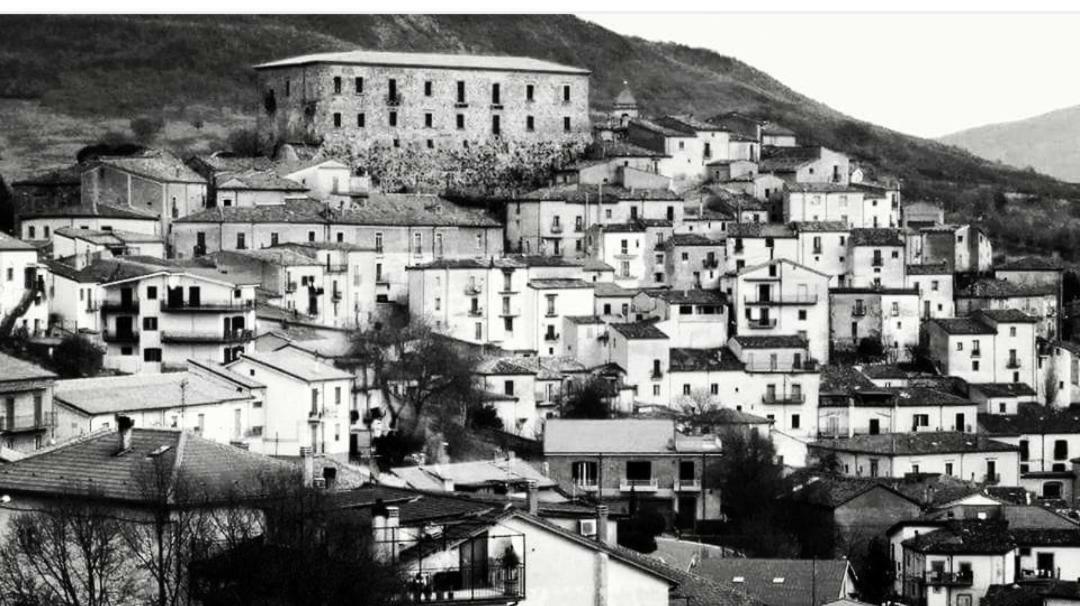 Hotel Il Volturino Calvello Екстер'єр фото